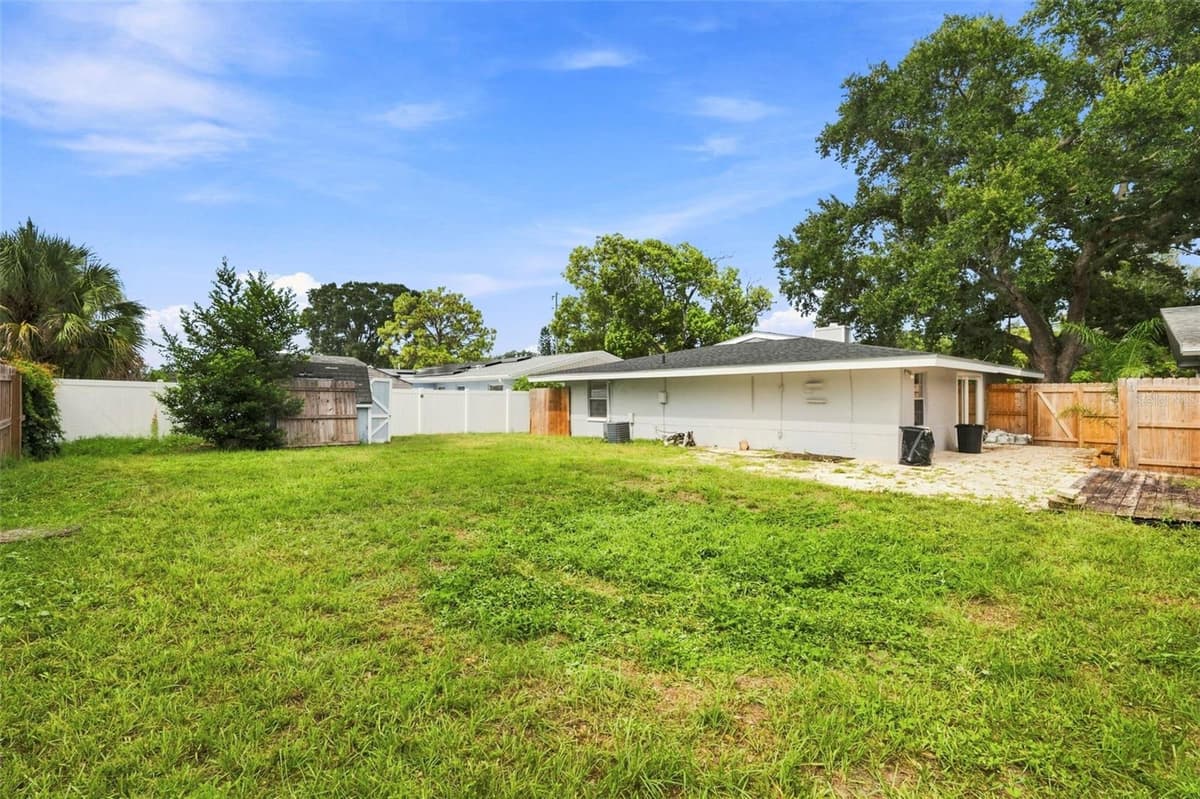 1680 PINEHURST ROAD — photo 36 of 50