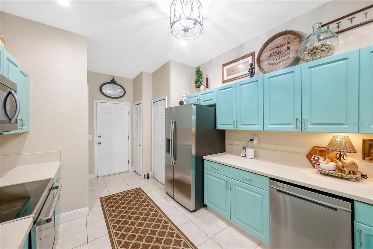 11517 CAPTIVA KAY DRIVE — photo 7 of 36