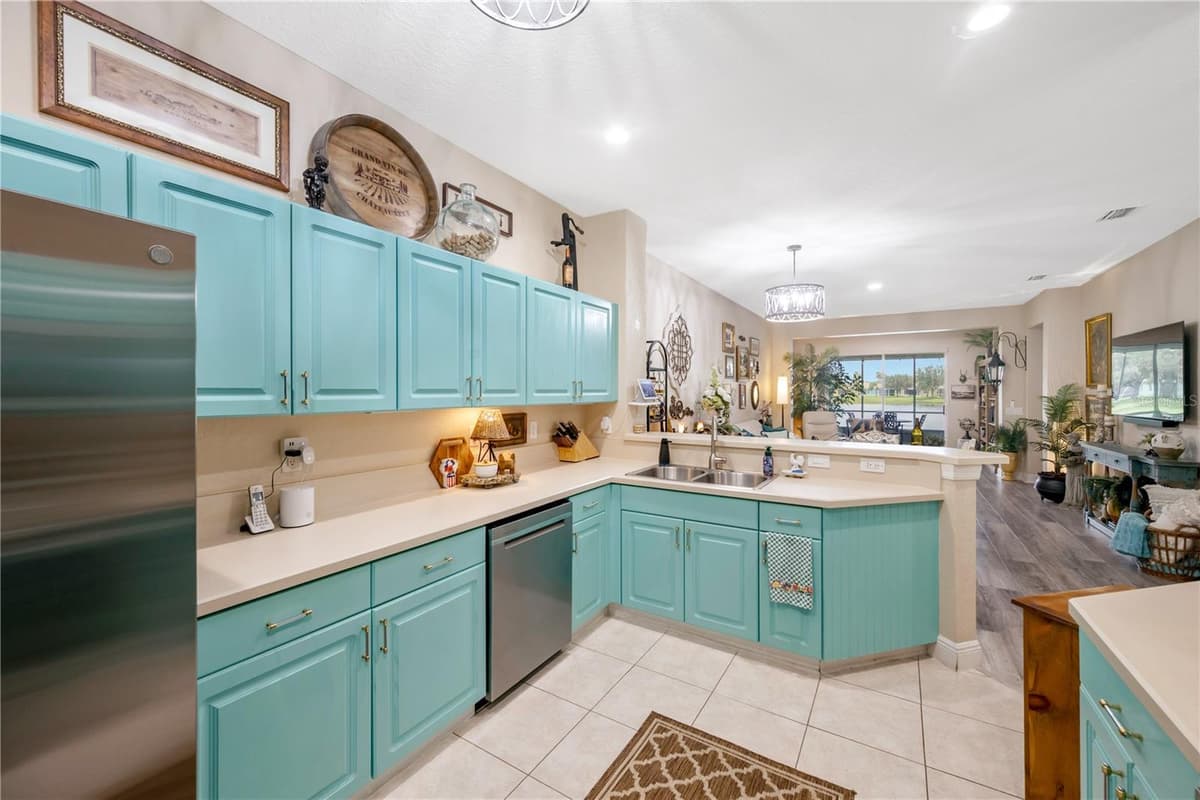 11517 CAPTIVA KAY DRIVE — photo 5 of 36