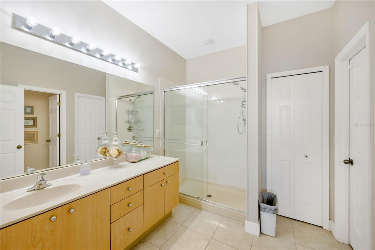 11517 CAPTIVA KAY DRIVE — photo 17 of 36