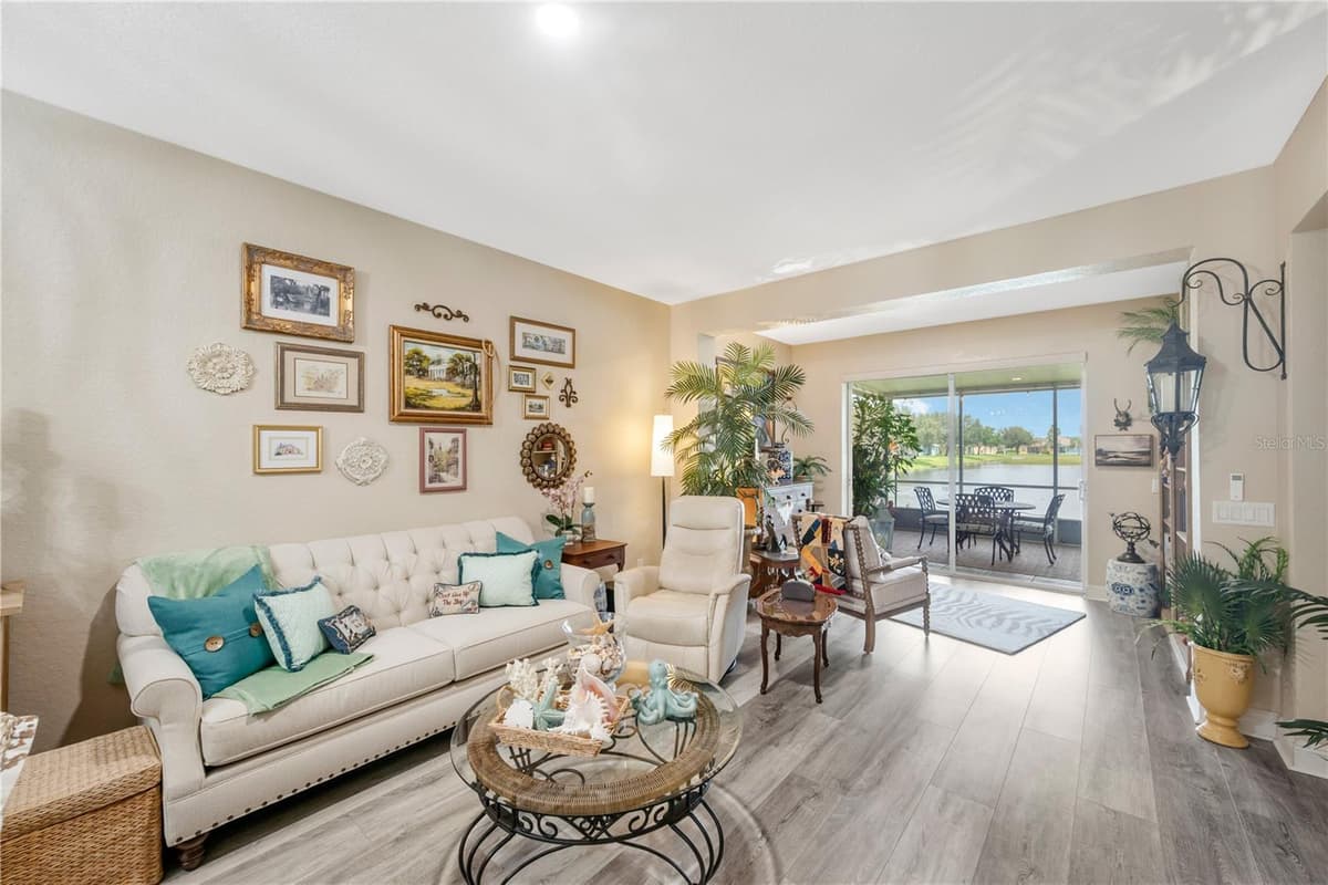 11517 CAPTIVA KAY DRIVE — photo 2 of 36