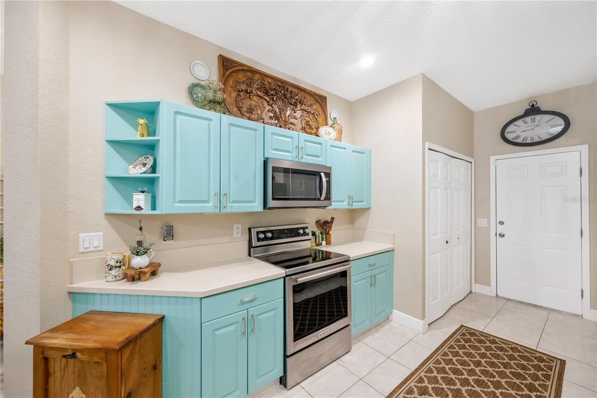 11517 CAPTIVA KAY DRIVE — photo 6 of 36