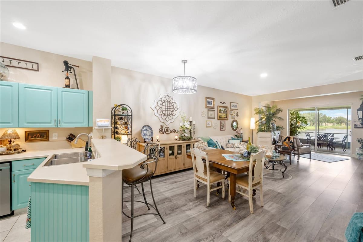 11517 CAPTIVA KAY DRIVE — photo 3 of 36