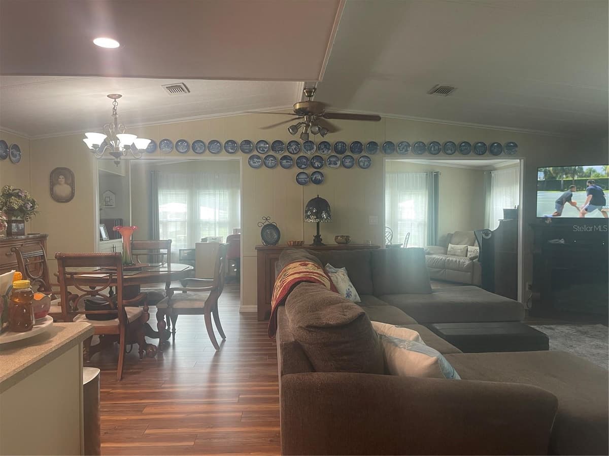 112 LYONIA LANE — photo 22 of 26