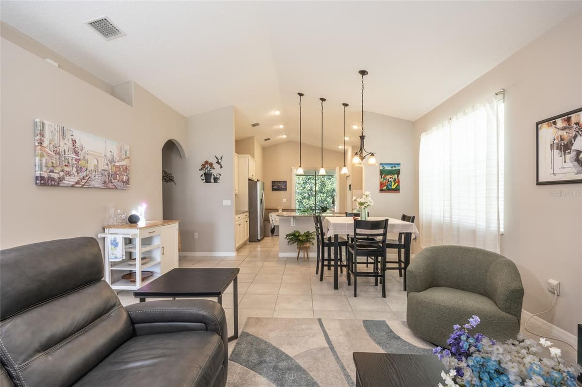 153 PARK PLACE CIRCLE — photo 10 of 32