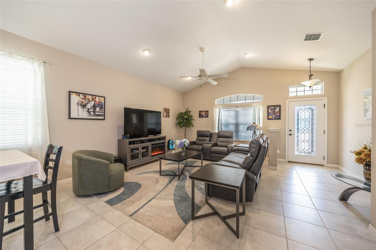 153 PARK PLACE CIRCLE — photo 9 of 32