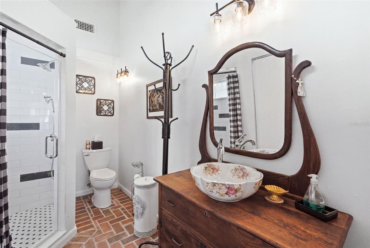 6902 JOHNSTON ROAD — photo 40 of 59