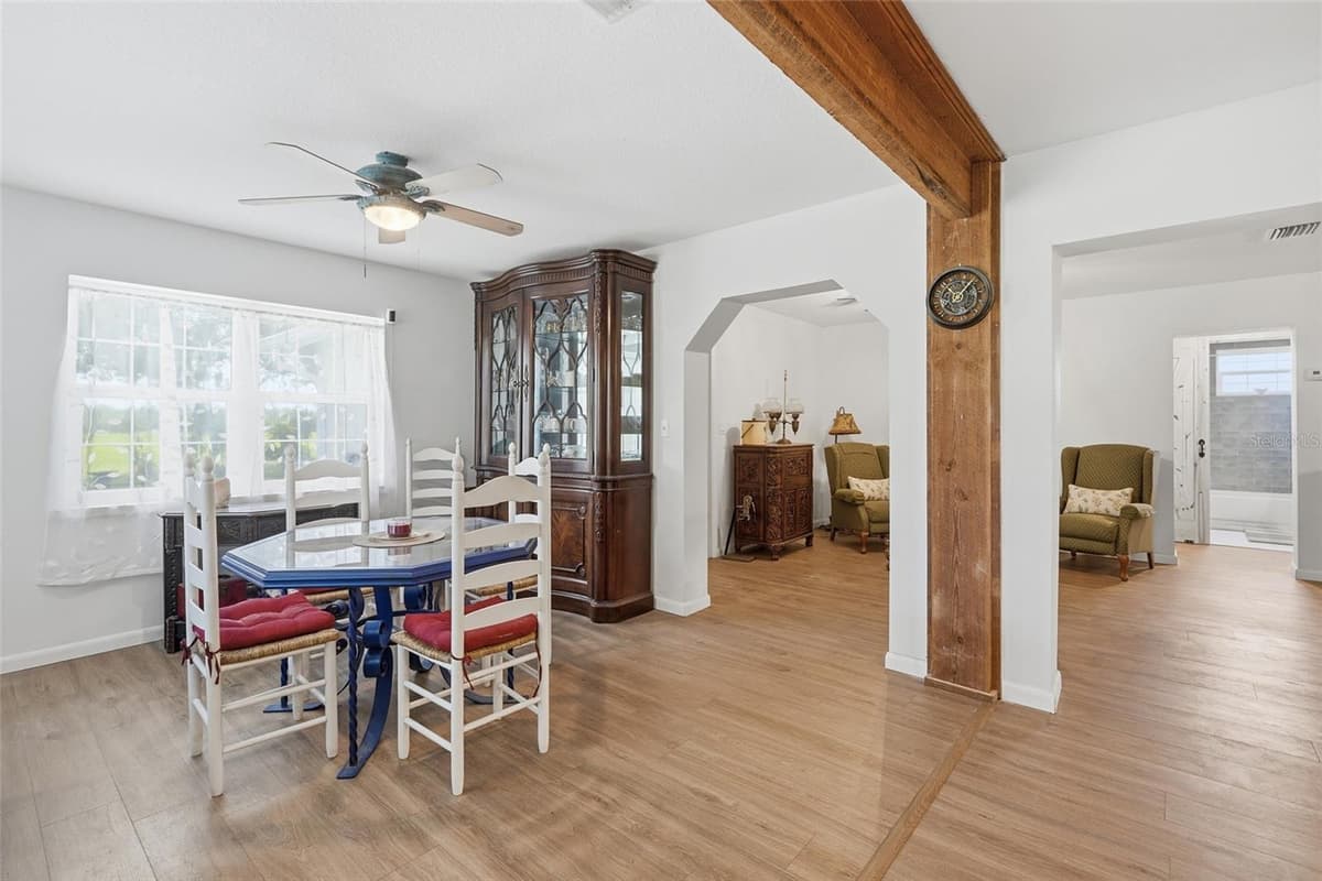 6902 JOHNSTON ROAD — photo 11 of 59