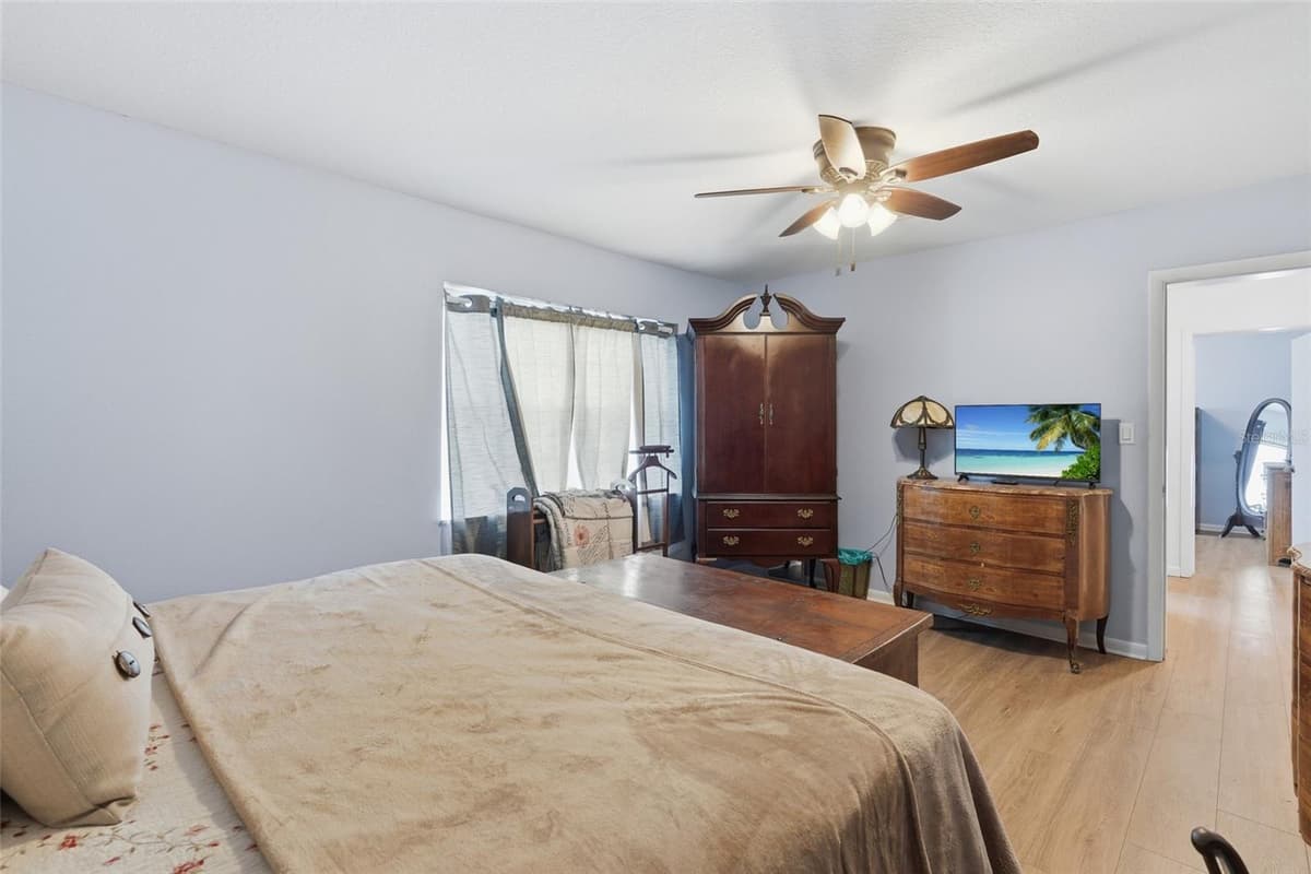 6902 JOHNSTON ROAD — photo 34 of 59