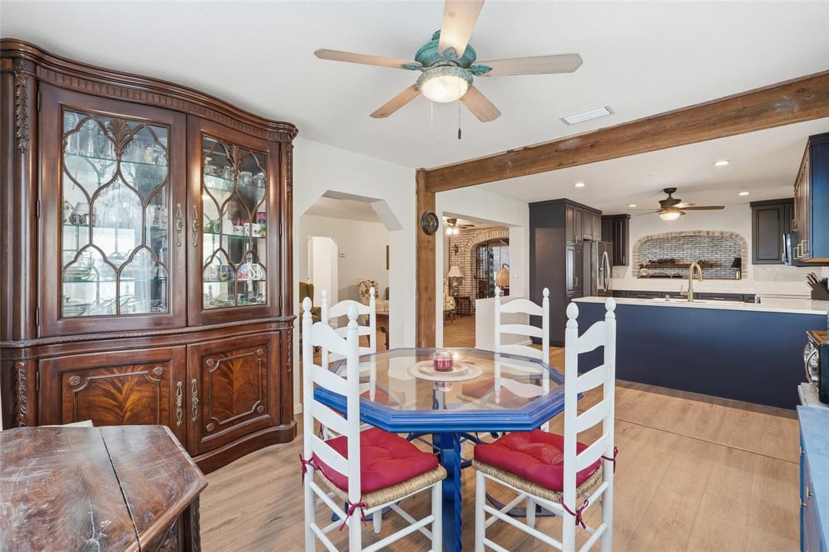 6902 JOHNSTON ROAD — photo 12 of 59