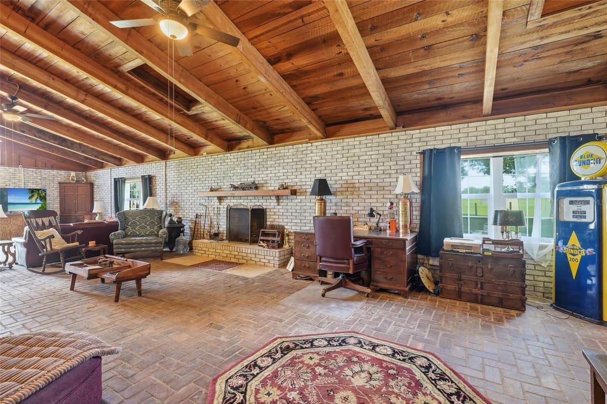 6902 JOHNSTON ROAD — photo 14 of 59