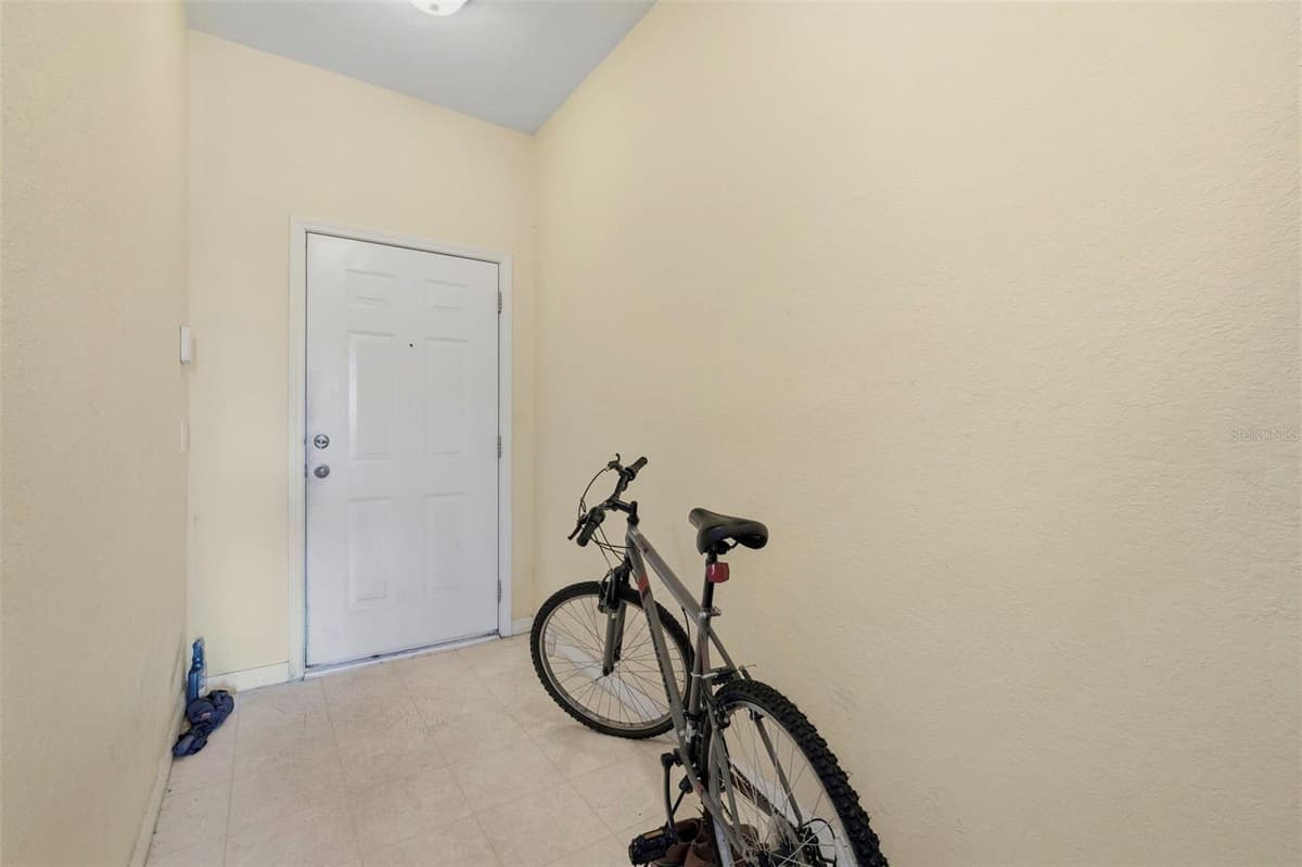 11082 WINTER CREST DRIVE — photo 4 of 33