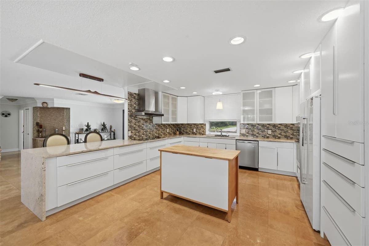 5912 TARAWOOD DRIVE — photo 23 of 90