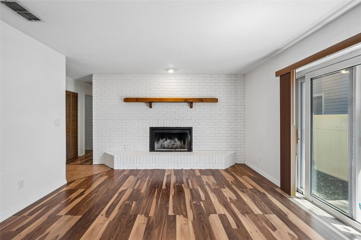 144 8TH AVENUE — photo 8 of 40