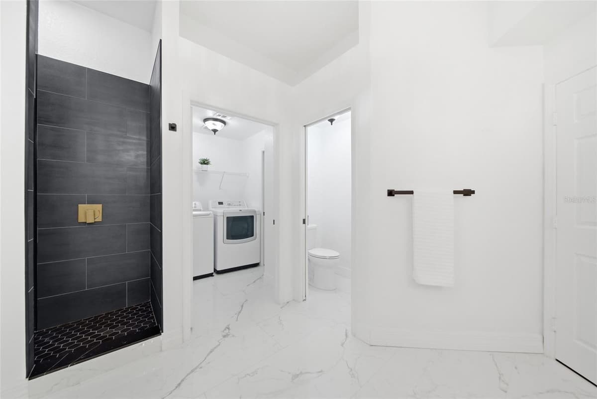515 VILLA TREVISO COURT — photo 29 of 40
