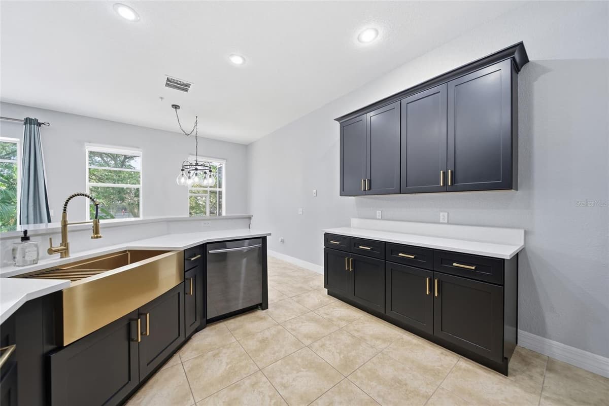 515 VILLA TREVISO COURT — photo 11 of 40