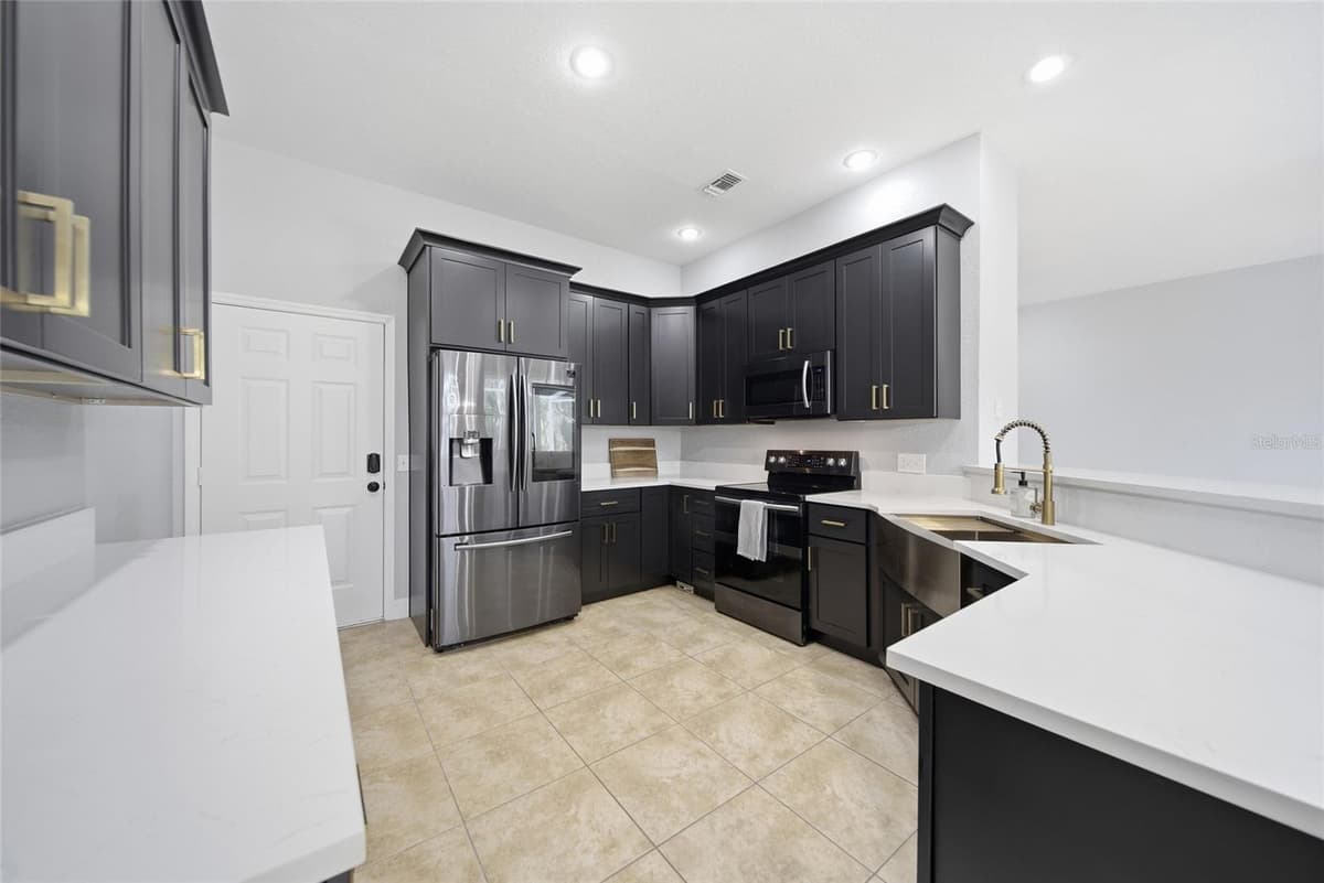 515 VILLA TREVISO COURT — photo 8 of 40