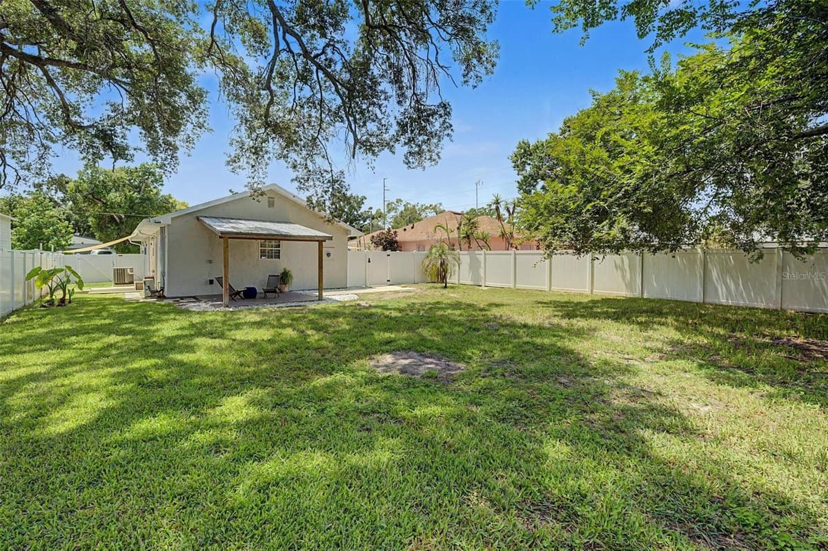 3913 LYNN AVENUE — photo 35 of 36