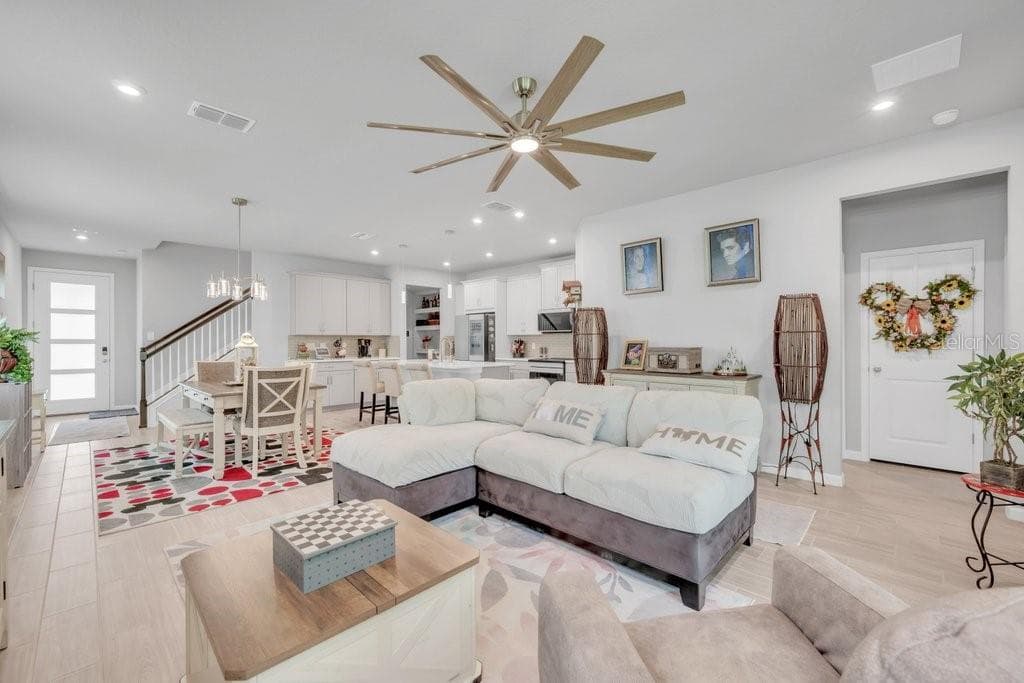 3463 TIMBER CROSSING AVENUE — photo 9 of 41