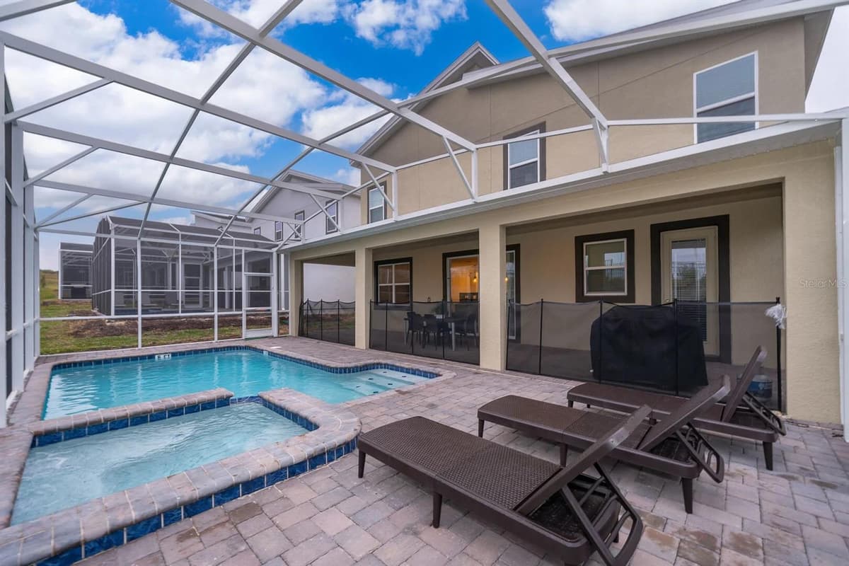 9056 SOMMERSET HILLS DRIVE — photo 24 of 43