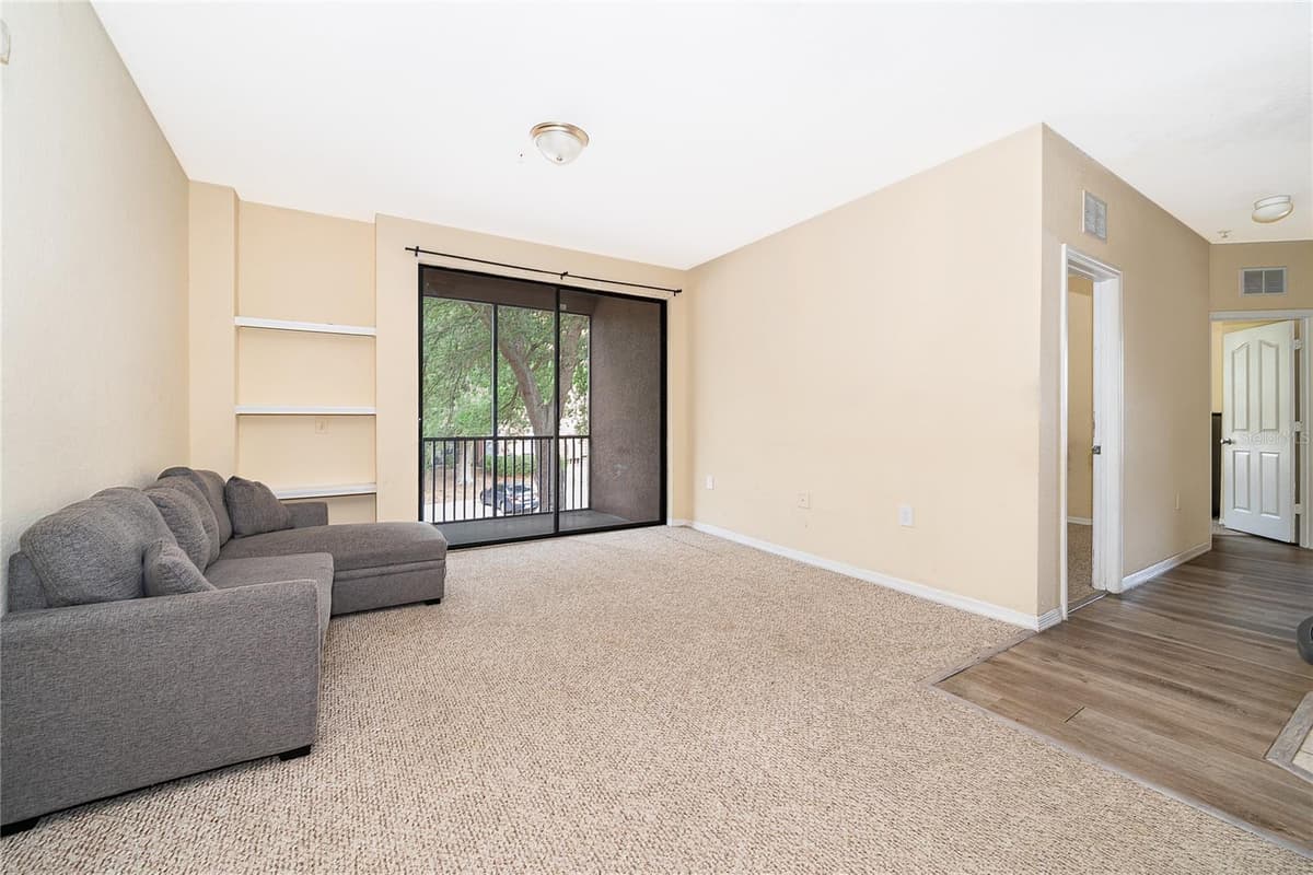 6141 METROWEST BOULEVARD — photo 5 of 26