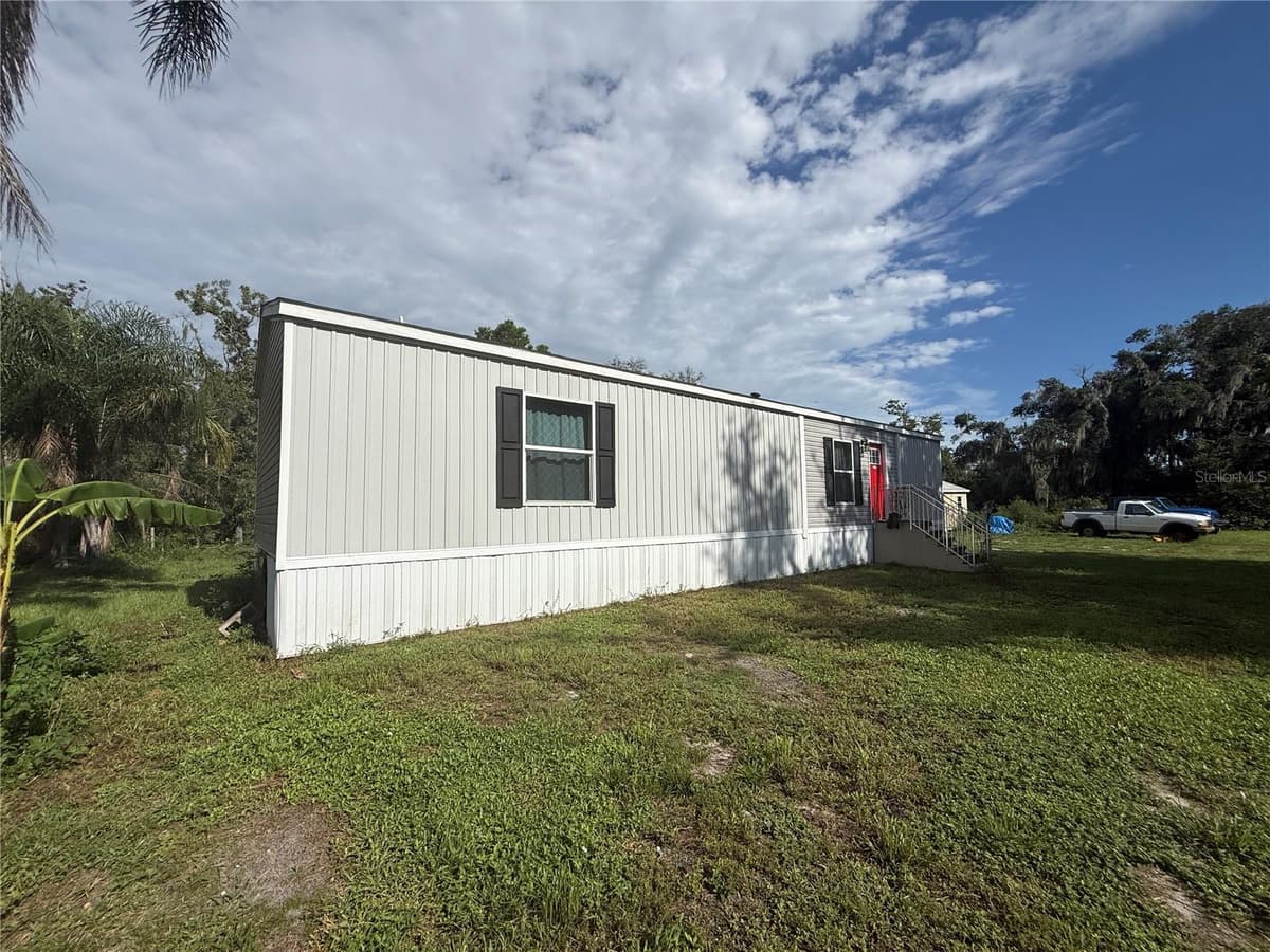 10305 REVELL ROAD — photo 3 of 29