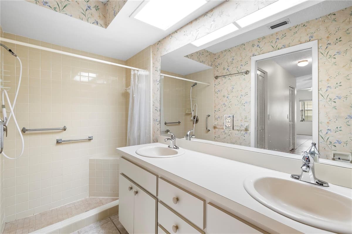4739 CARRINGTON COURT — photo 21 of 51