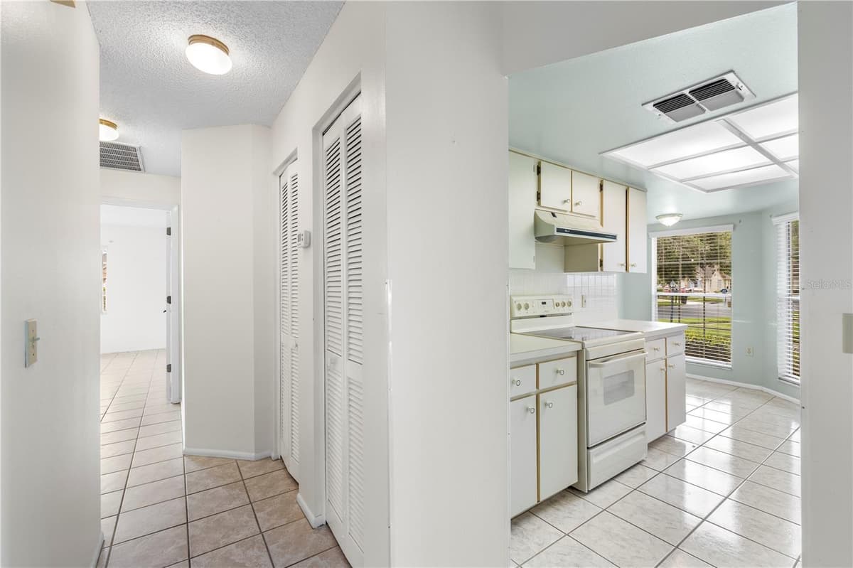 4739 CARRINGTON COURT — photo 12 of 51