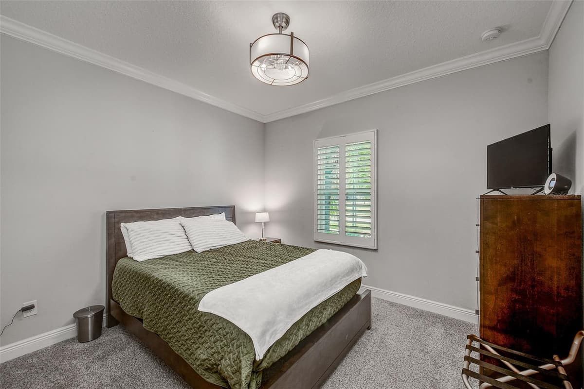 6916 NEOPOLITAN COURT — photo 26 of 53