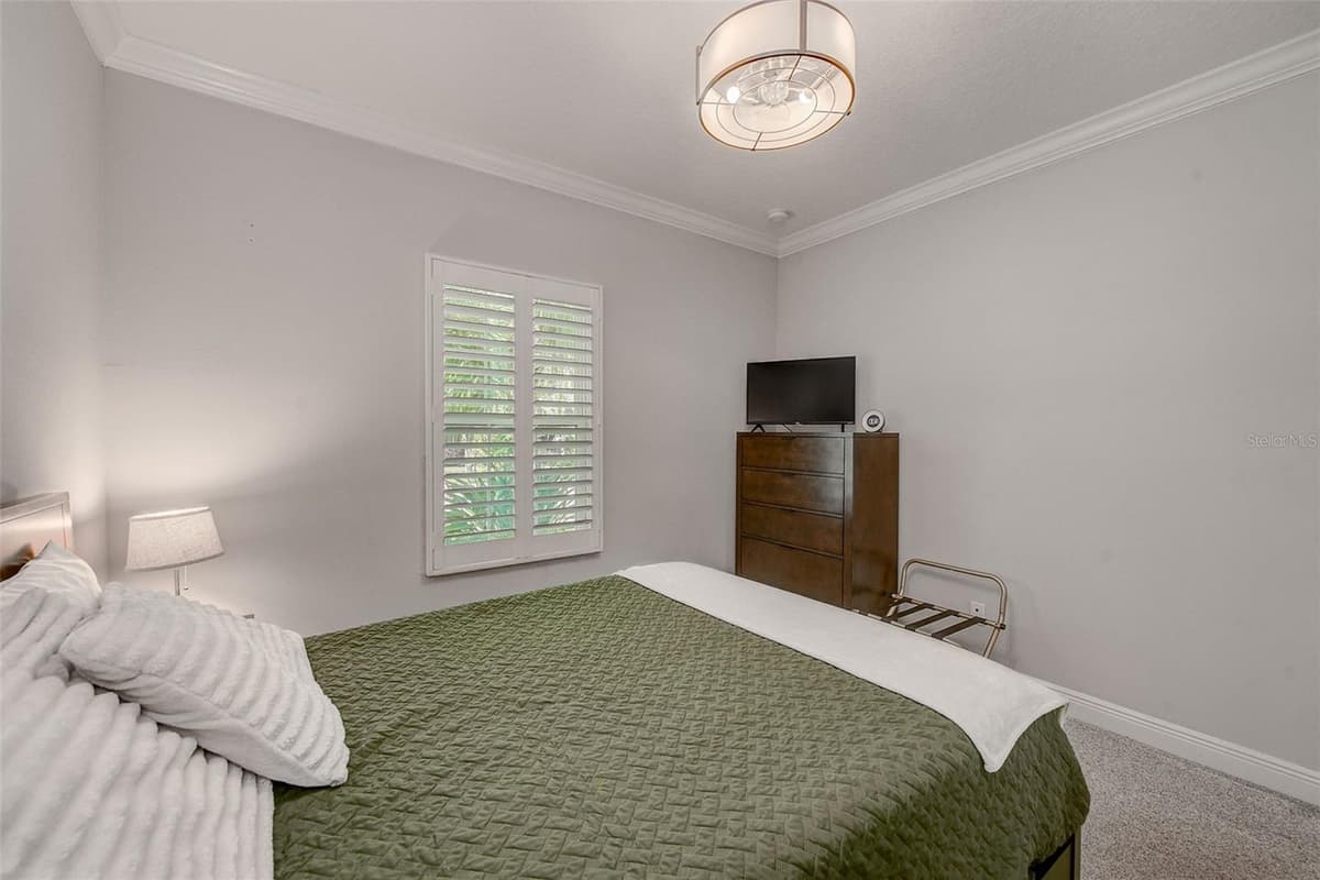 6916 NEOPOLITAN COURT — photo 27 of 53