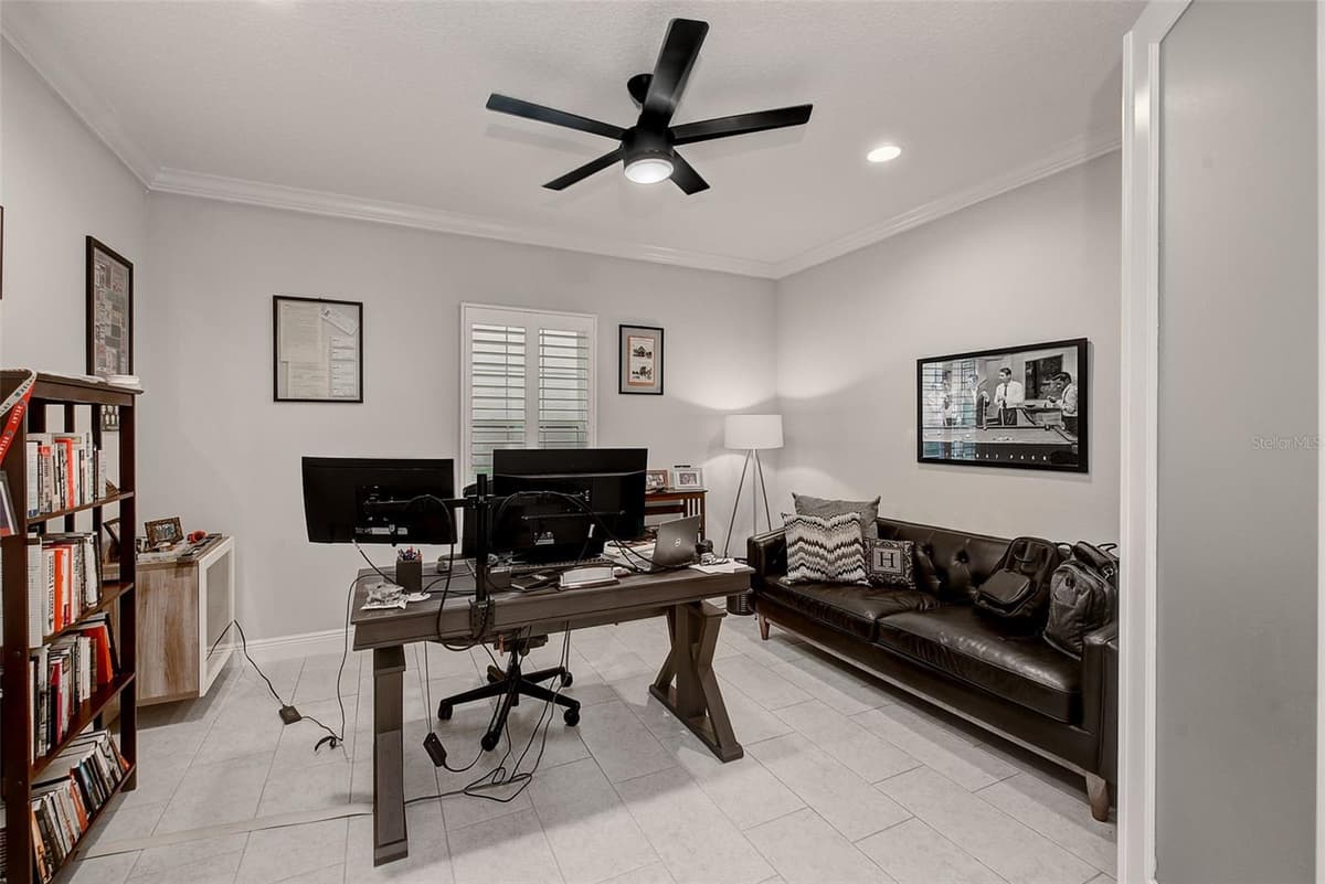 6916 NEOPOLITAN COURT — photo 25 of 53
