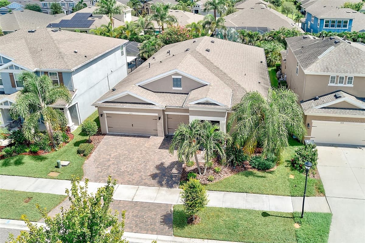 6916 NEOPOLITAN COURT — photo 44 of 53