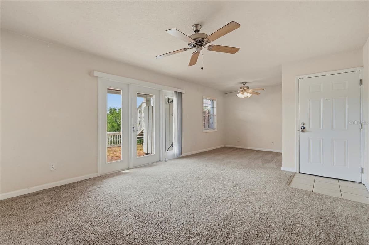 151 SEAHORSE DRIVE — photo 14 of 55