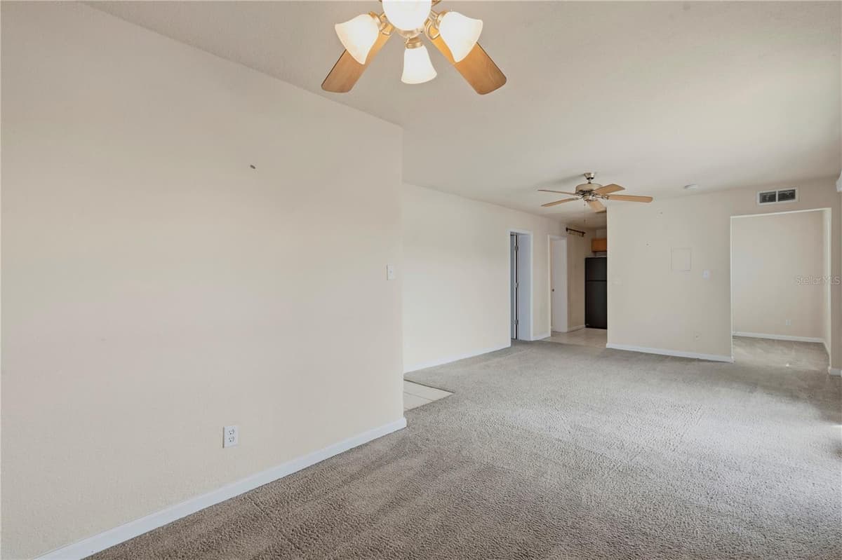 151 SEAHORSE DRIVE — photo 16 of 55