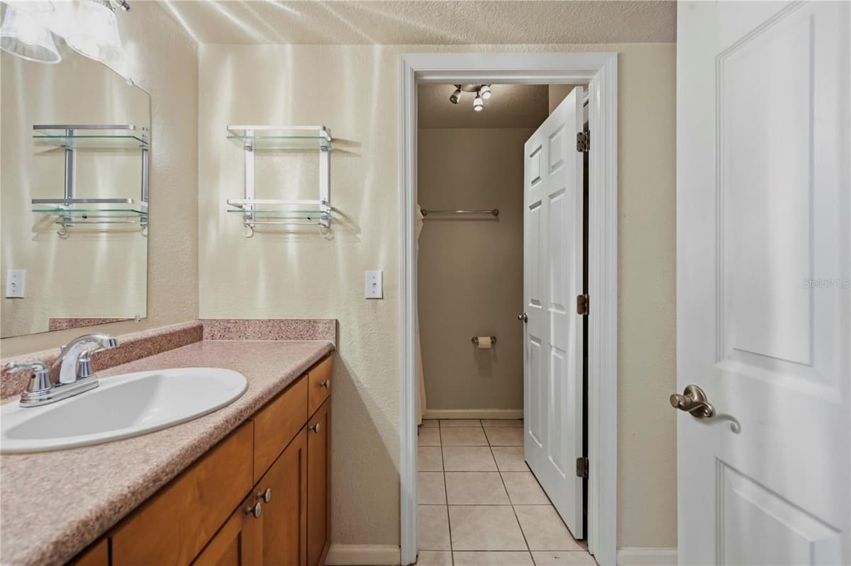 151 SEAHORSE DRIVE — photo 23 of 55