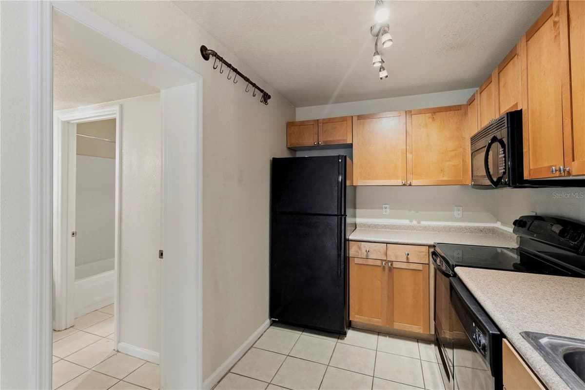151 SEAHORSE DRIVE — photo 5 of 55