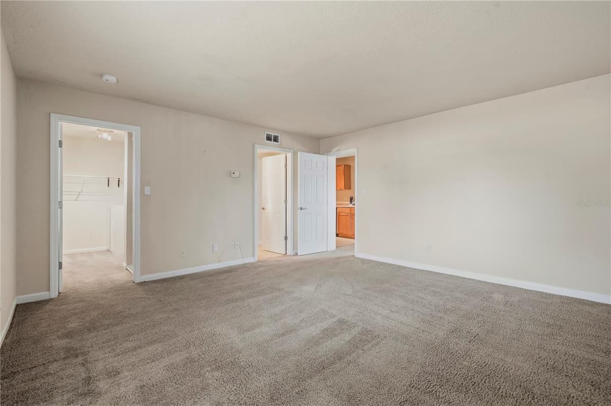 151 SEAHORSE DRIVE — photo 18 of 55