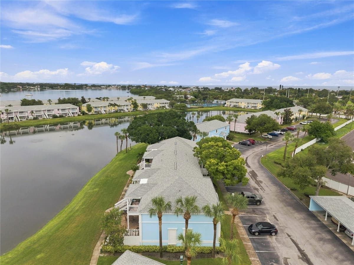 151 SEAHORSE DRIVE — photo 36 of 55
