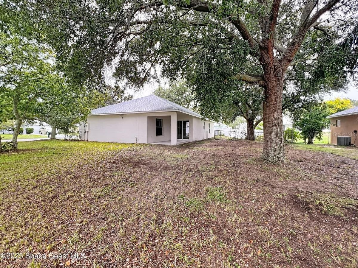 1582 PENTAX AVENUE — photo 24 of 26