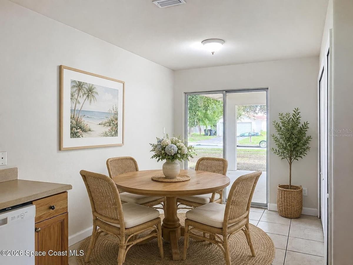 1582 PENTAX AVENUE — photo 4 of 26
