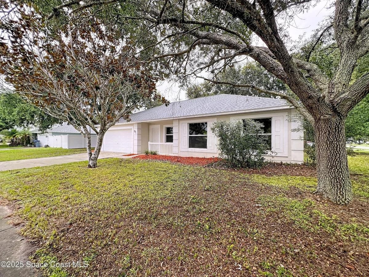 1582 PENTAX AVENUE — photo 25 of 26