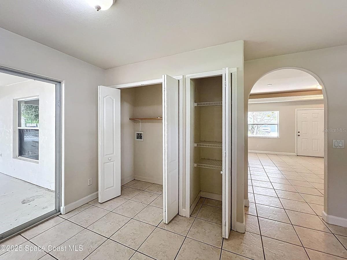 1582 PENTAX AVENUE — photo 12 of 26