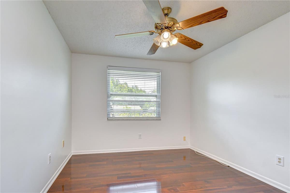 4723 SOUTHBREEZE DRIVE — photo 27 of 35