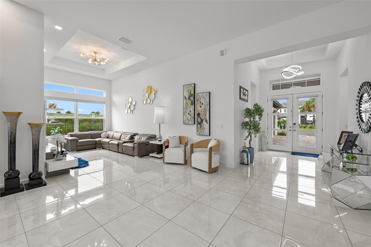 34135 TOMPION WAY — photo 8 of 100