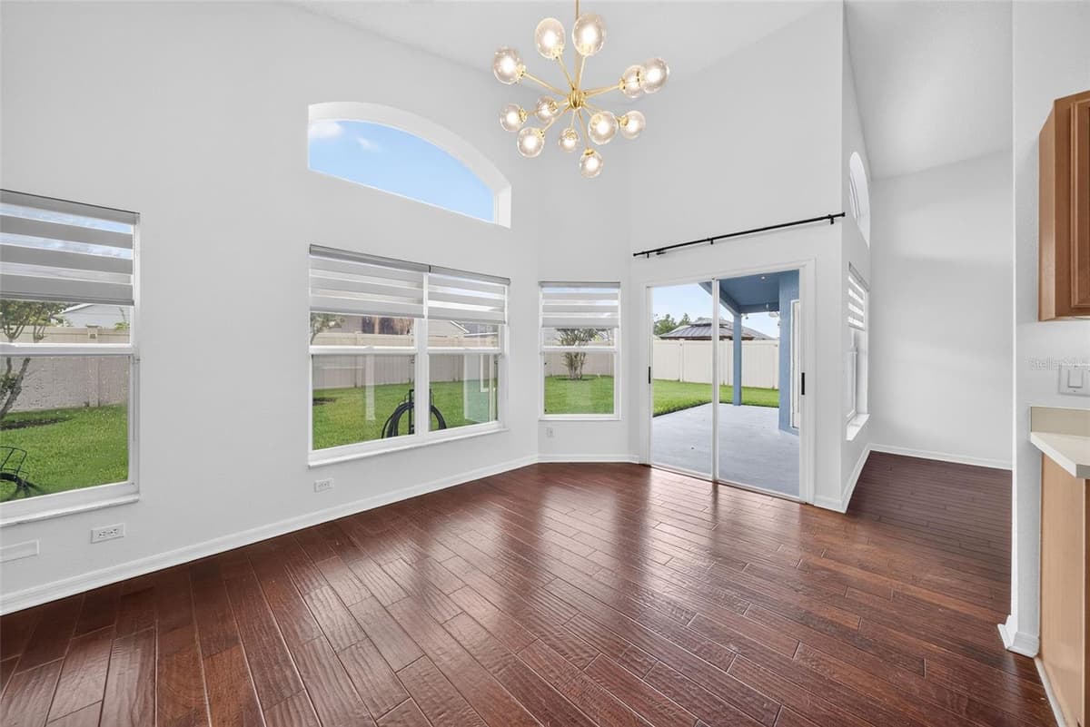630 RIOMAR AVENUE — photo 12 of 35