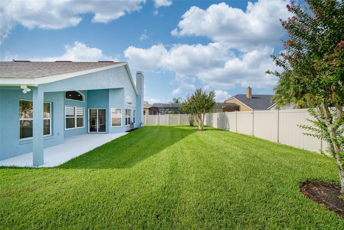 630 RIOMAR AVENUE — photo 32 of 35