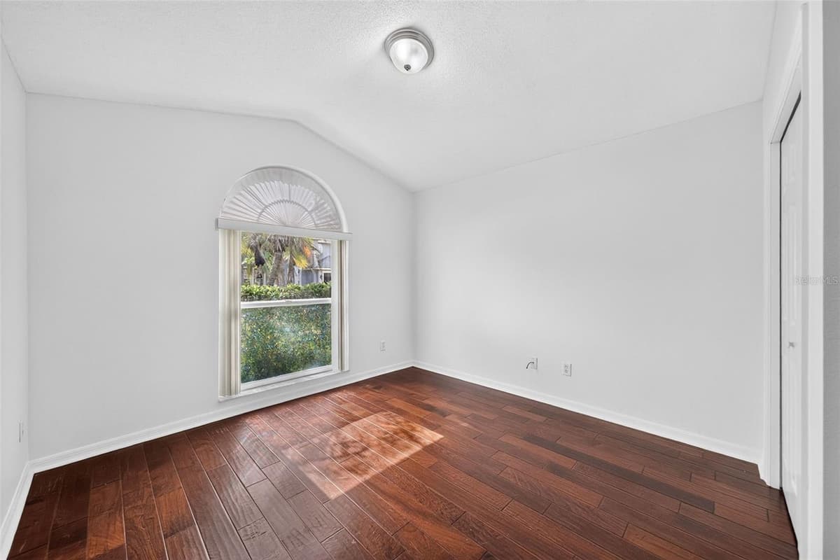 630 RIOMAR AVENUE — photo 25 of 35