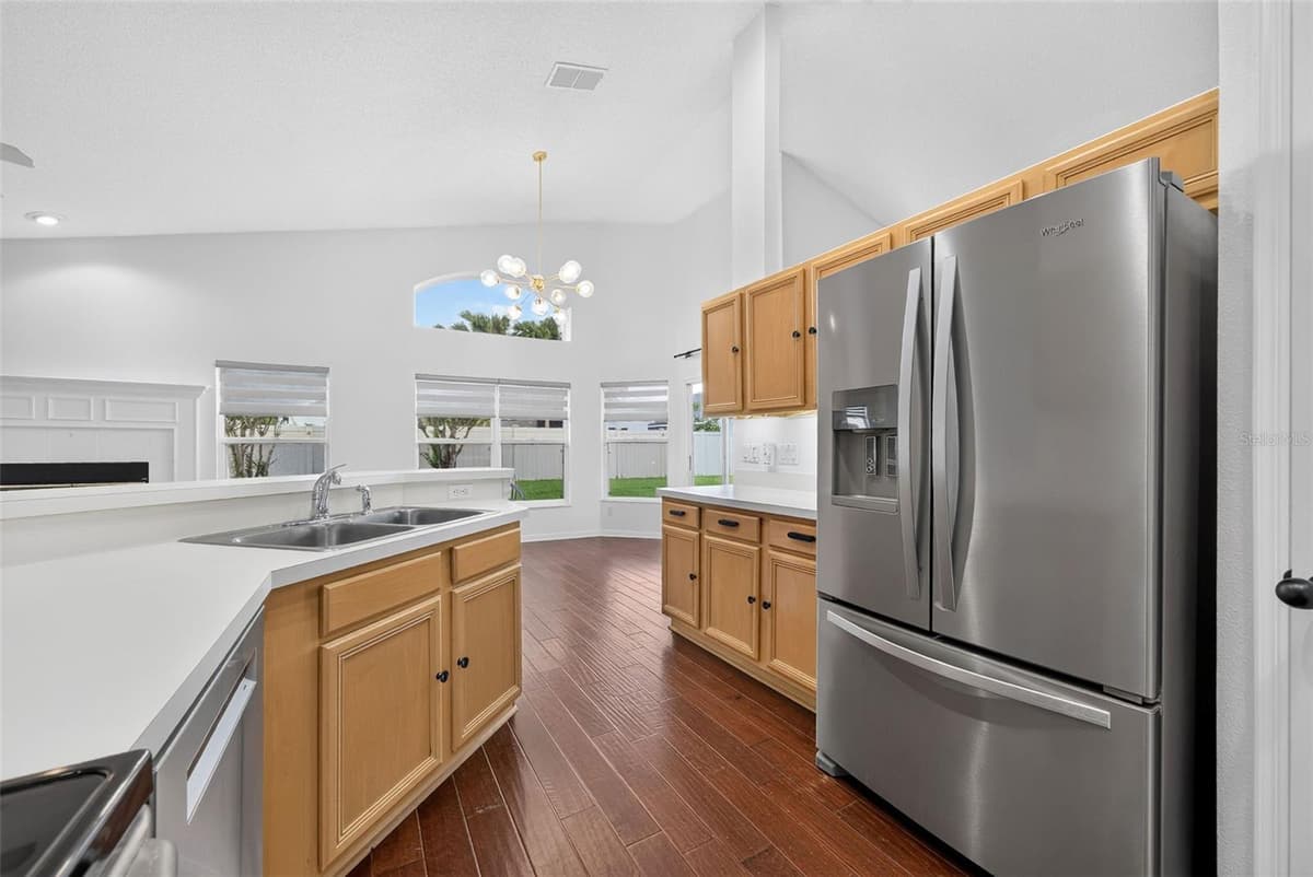 630 RIOMAR AVENUE — photo 16 of 35