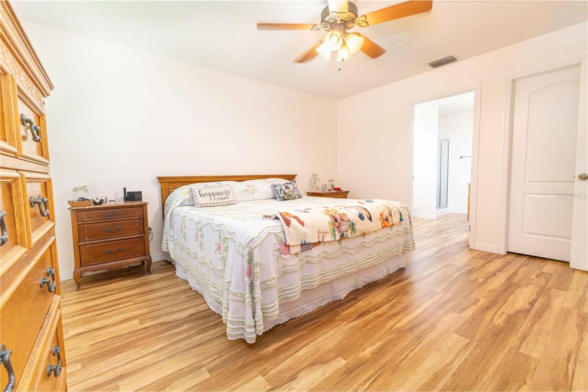 2706 MORVEN PARK WAY — photo 15 of 27