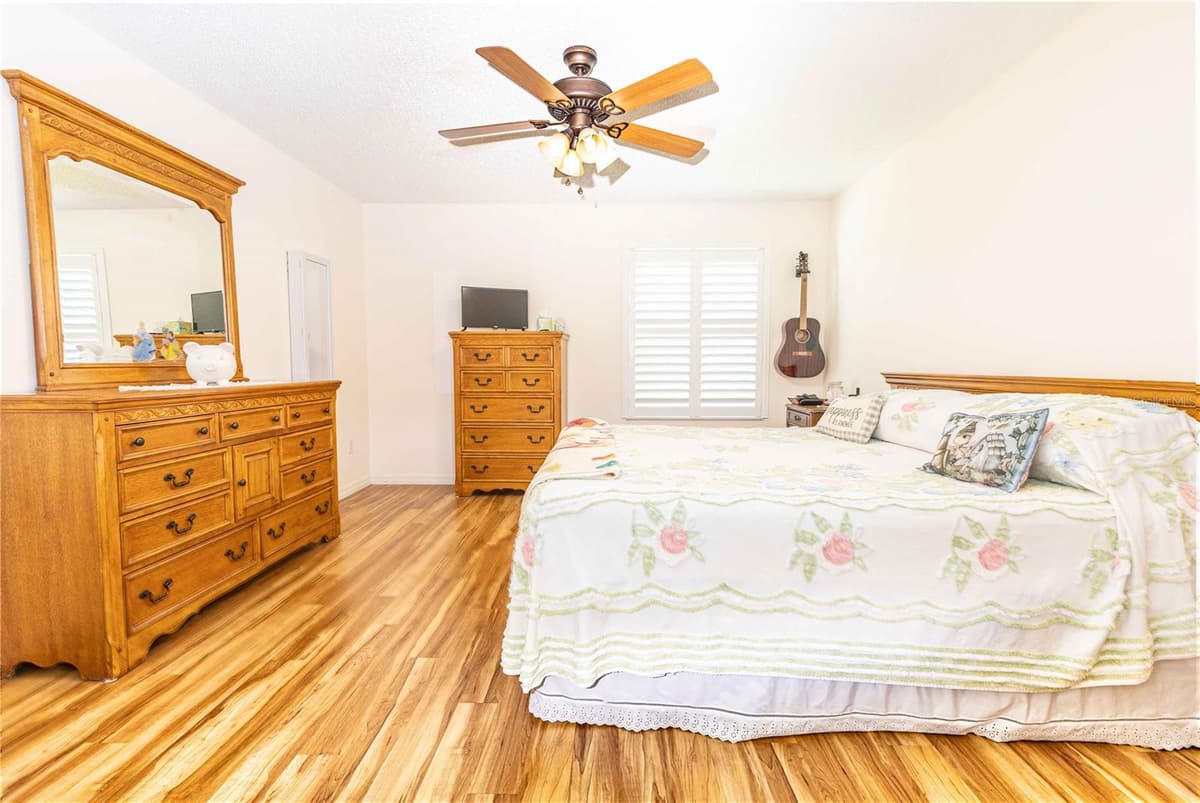 2706 MORVEN PARK WAY — photo 14 of 27